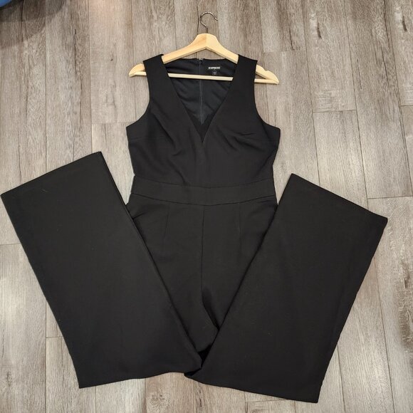Express Jumpsuit - Picture 2 of 7
